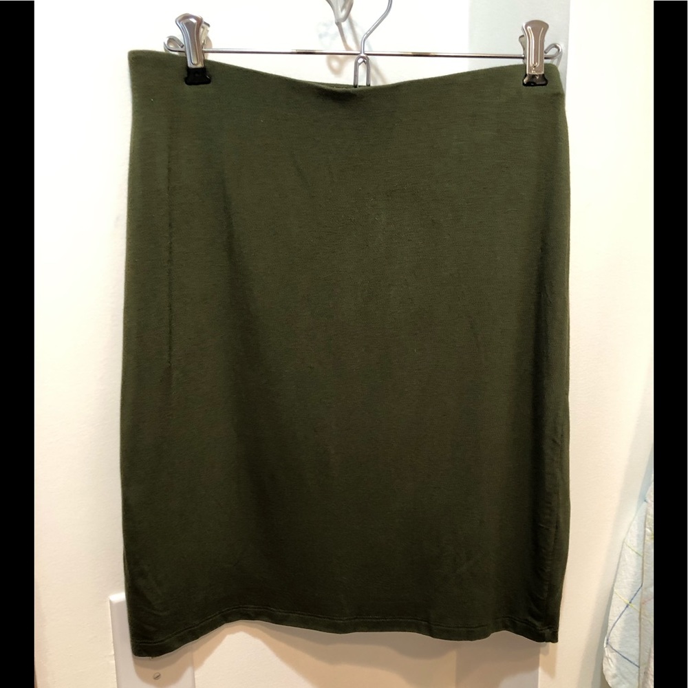 Apt 9 skirt